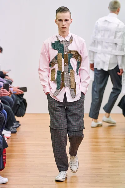 Look 4